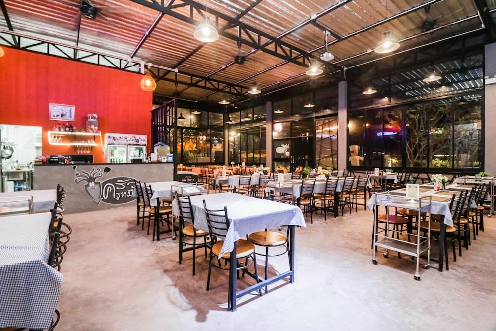 Отель Baan Noppadol Hua Hin Loft Экстерьер фото