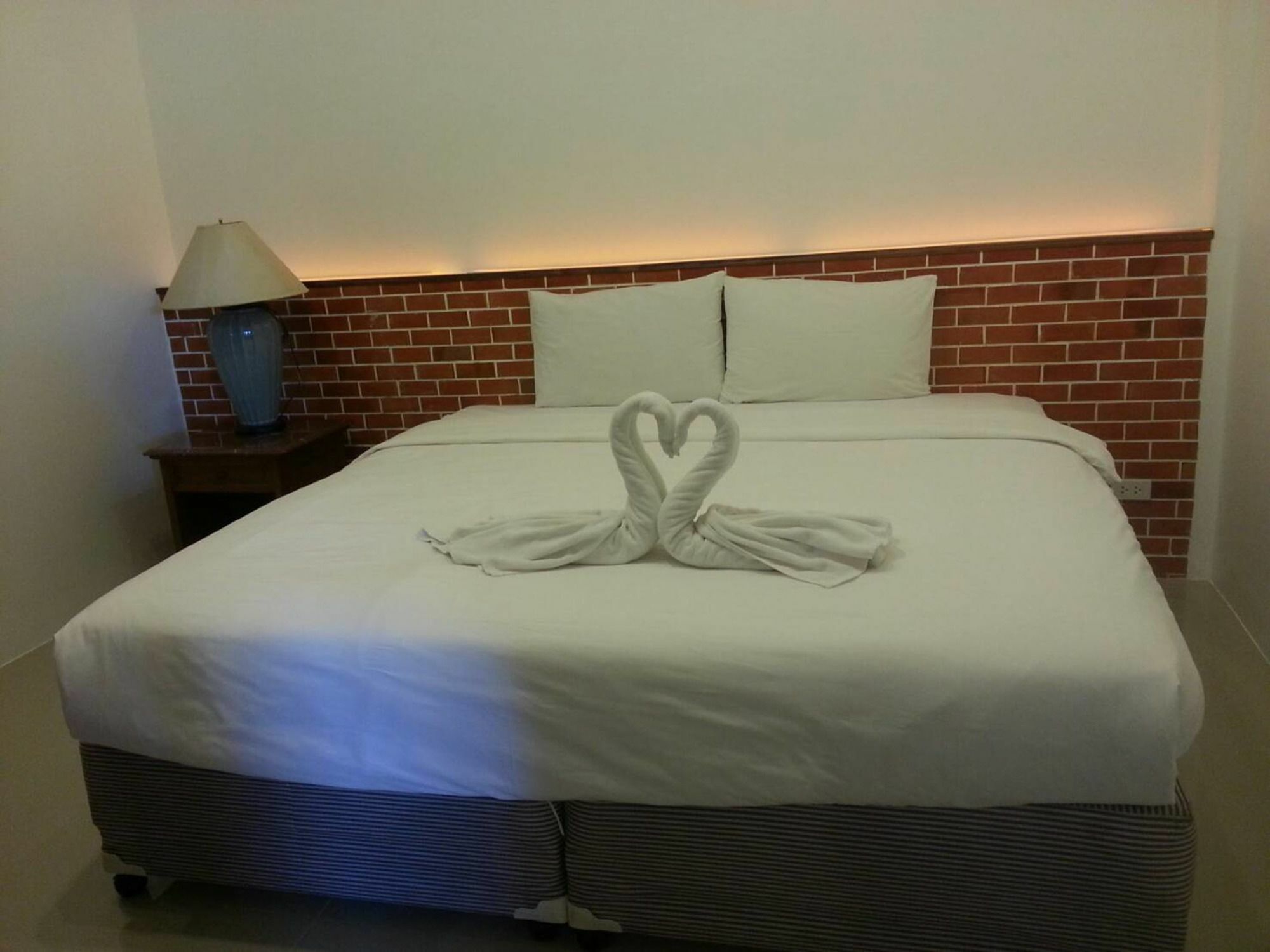 Отель Baan Noppadol Hua Hin Loft Экстерьер фото